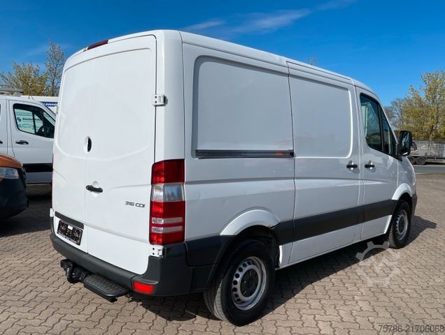 Kælivörubíll MERCEDES-BENZ Sprinter 316 CDI/ L1H1/ Frische/ Standk./ AC