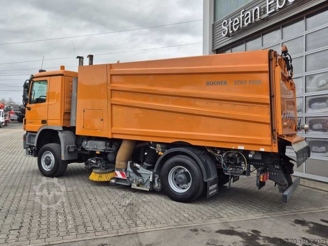 Cestný zametací stroj MERCEDES-BENZ Actros 2032 A 4x4 Bucher STKF 9500 Airport 30x
