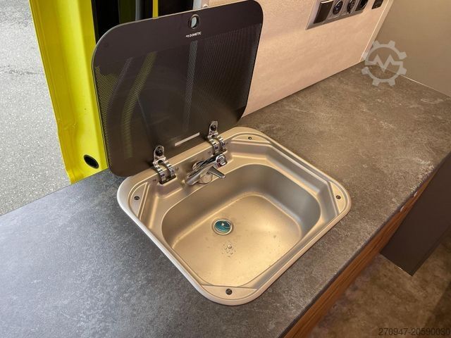 Panel van MAN TGE 3.180 L3H2 BF4 BEGLEITFAHRZEUG STANDHZ ACC