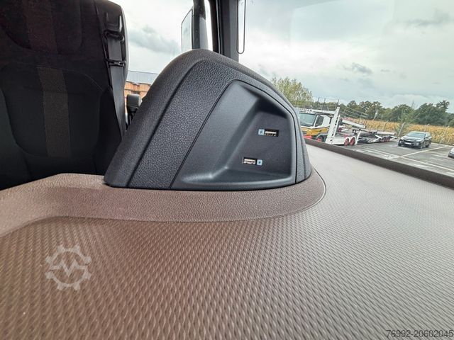 Štandardný ťahač DAF XG+ 530 Retarder + PTO