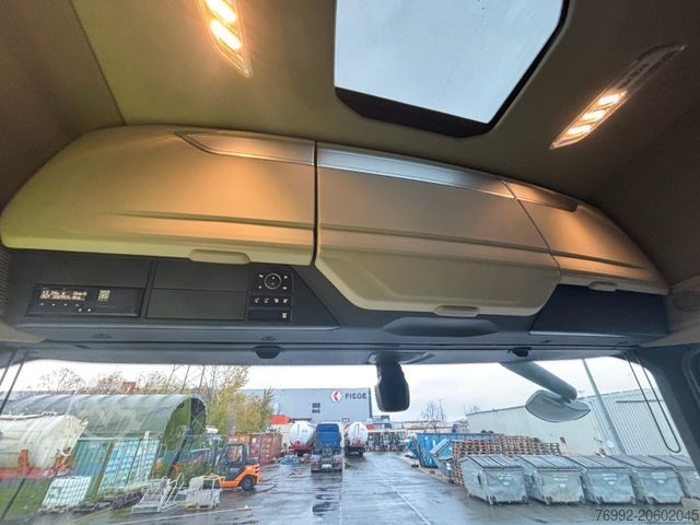 Štandardný ťahač DAF XG+ 530 Retarder + PTO