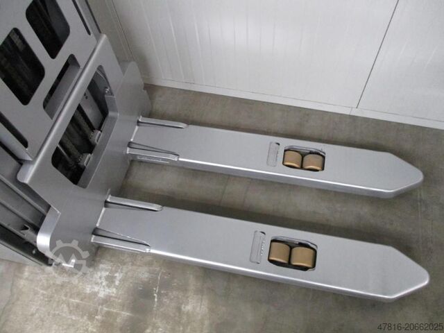 প্যালেট স্ট্যাকার STILL EXV16