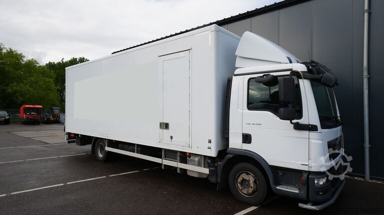 βαλίτσα MAN TGL 12.190 Closed box truck
