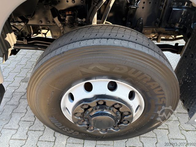 Standard tractor unit MAN TGS 18.440 4x4H Eur 5 Zugmaschine