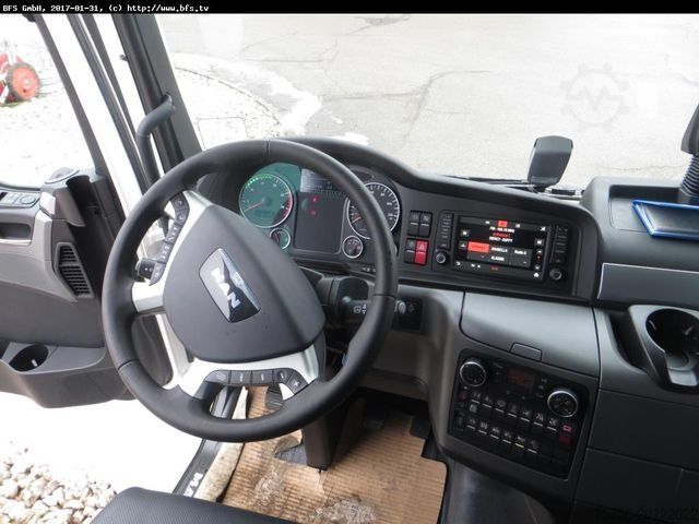 Standard tractor unit MAN TGX 18.500 4x2 LLS ZF 16 S Luft Luft Leder Intar