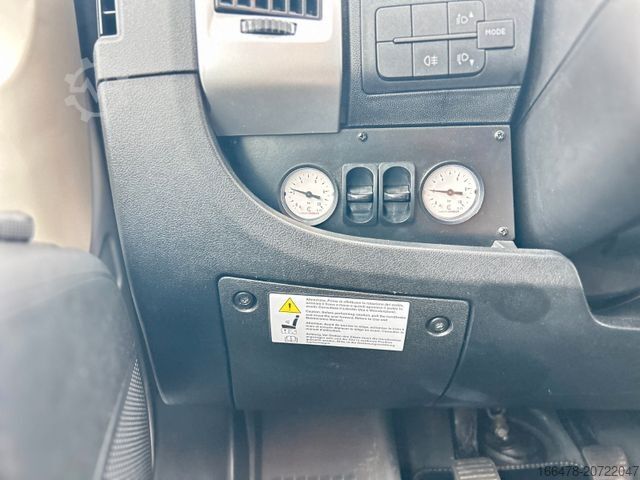 Semi-integrated camper KNAUS Sun TI 700 MEG *d*