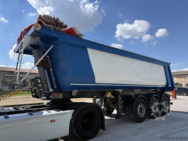 Gjysmërimorkio vetëshkarkuese Schmitz Cargobull SKI 24L Kipper 26cbm mit Plane