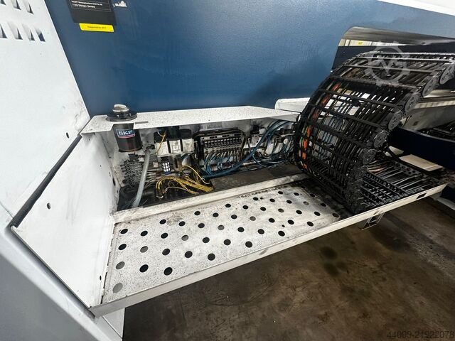 Perforavimo ir kramtymo mašina TRUMPF TruPunch 5000 S01