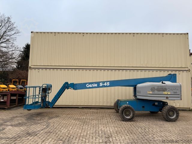 Plataforma de trabajo GENIE S45 / 4x4 Diesel / 15.7 Meter / 2015 BJ