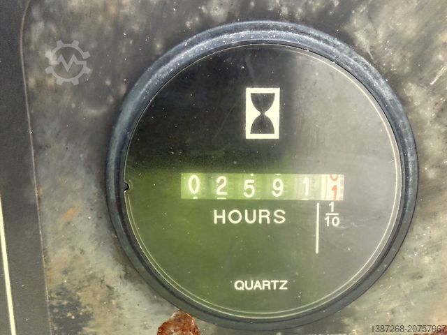 Plataforma de trabajo GENIE S45 / 4x4 Diesel / 15.7 Meter / 2015 BJ