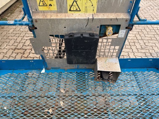 Plataforma de trabajo GENIE S45 / 4x4 Diesel / 15.7 Meter / 2015 BJ