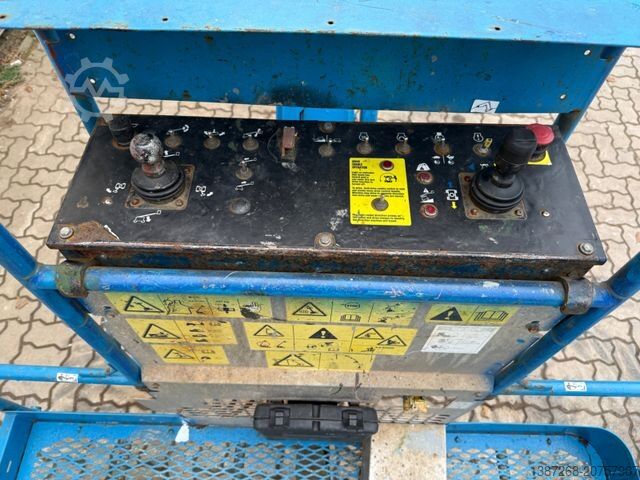 Plataforma de trabajo GENIE S45 / 4x4 Diesel / 15.7 Meter / 2015 BJ