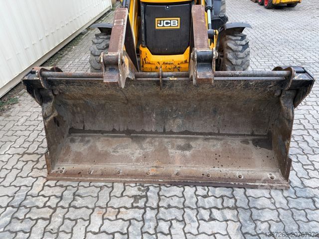 Bakhjalla hleðsluvél JCB 3CX Plus, 2022 BJ, 3.126 H, 81 KW/ 110 PS