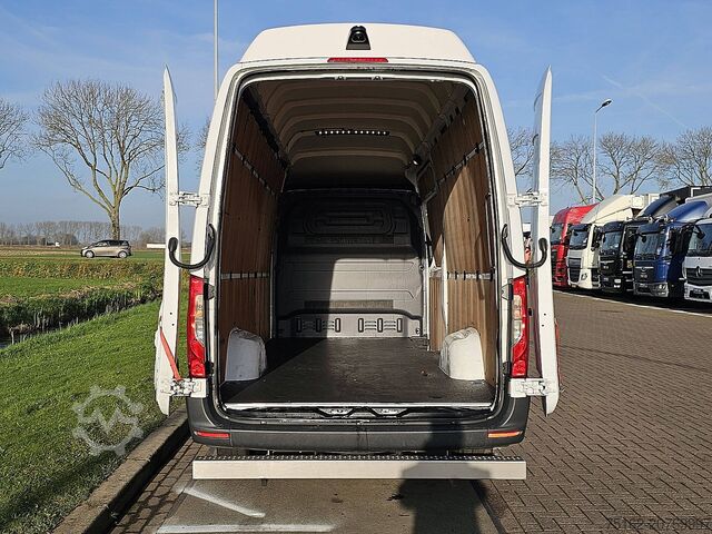 MERCEDES-BENZ SPRINTER 317 CDI AUT. L3H3