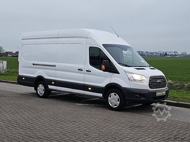 FORD TRANSIT 350