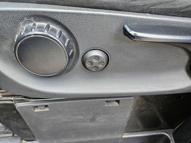 প্যানেল ভ্যান MERCEDES-BENZ Vito 116 CDI KOMPAKT 7G|LED-ILS|TÜV,ÖL,BREMSEneu