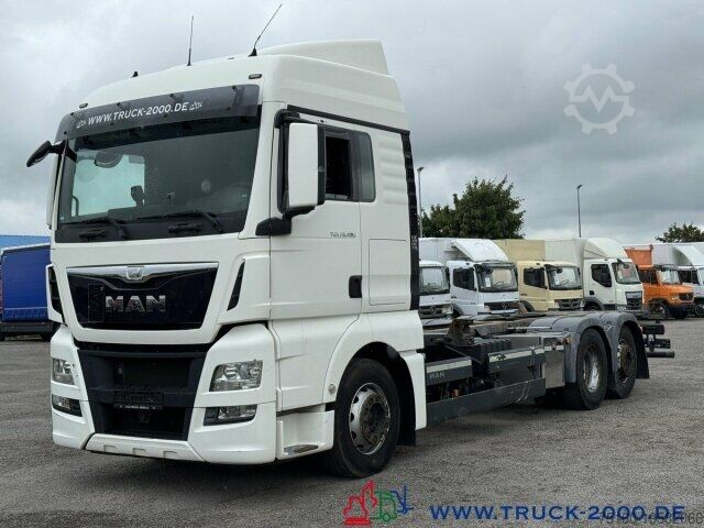 Ladbil med udskifteligt lad MAN TGX 26.480 XLX BDF Haus Bett Hub Multi Wechsler