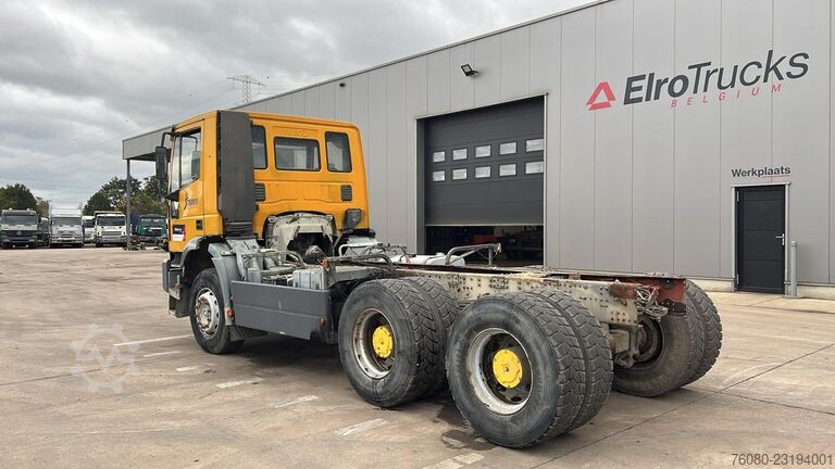  Iveco Eurotrakker 260 E 30 (MANUAL PUMP / POMPE MANUE...