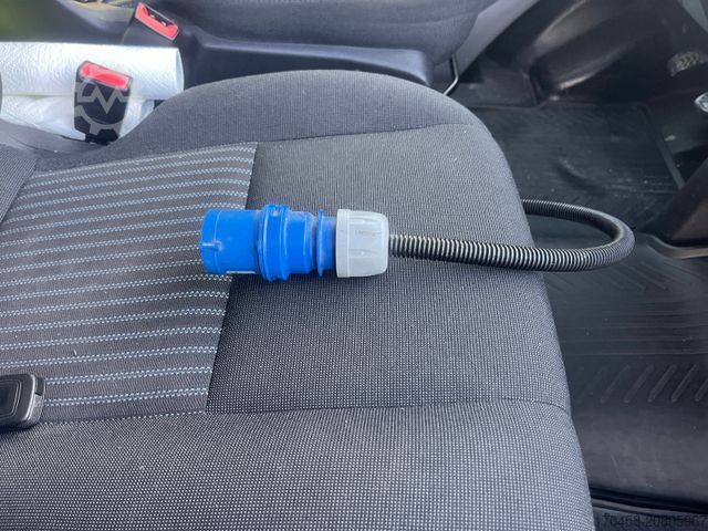 Chladiareň dodávka FORD Transit Kasten 350 L2 Trend