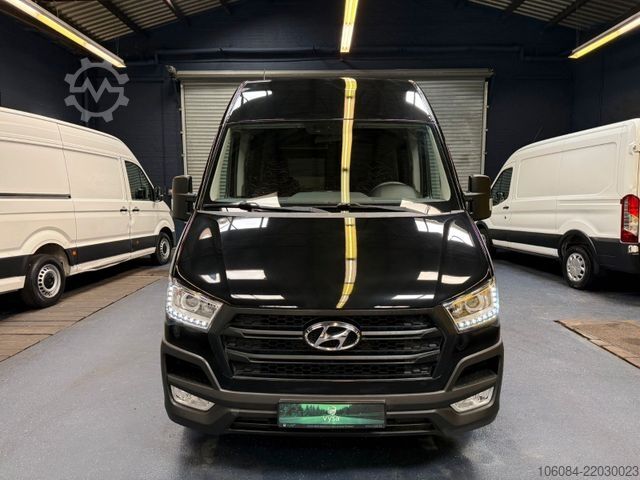 Minibus HYUNDAI H350 REISEBUS 9 SITZE KÜCHE KLIMA R-CAM TEMPOMAT