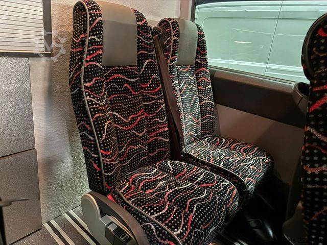 Minibus HYUNDAI H350 REISEBUS 9 SITZE KÜCHE KLIMA R-CAM TEMPOMAT