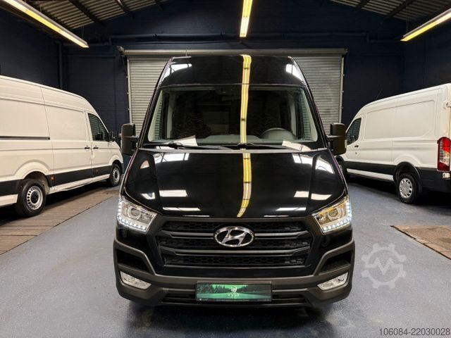 Autocar MERCEDES-BENZ Hyundai H 350 REISEBUS 9 SITZE KÜCHE KLIMA R-CAM