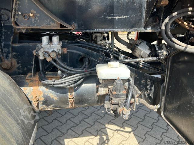 Камион с платформа UNIMOG U 1650 / Atlas 130.1 / Greifer / Winde