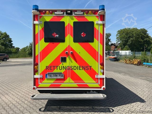 Пожарная машина MERCEDES-BENZ Sprinter 519 / 4x4 / RTW / WAS / Trage