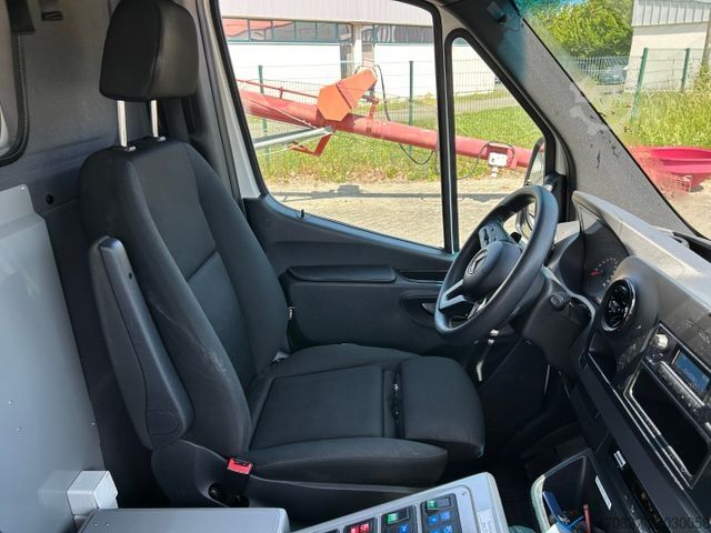 Пожарная машина MERCEDES-BENZ Sprinter 519 CDI / RTW / WAS / Tage
