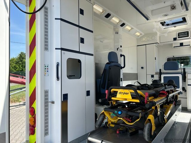 Пожарная машина MERCEDES-BENZ Sprinter 519 CDI / RTW / WAS / Tage
