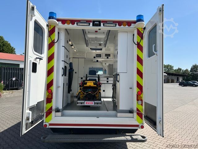 Пожарная машина MERCEDES-BENZ Sprinter 519 CDI / RTW / WAS / Tage