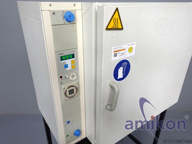Wärme und Trockenschrank Heraeus / Kendro UT 6120 bis 300 °C