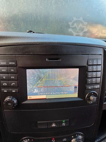 Minibus MERCEDES-BENZ Vito Kasten 110 Kamera Tempom. Klima Tüv neu E6