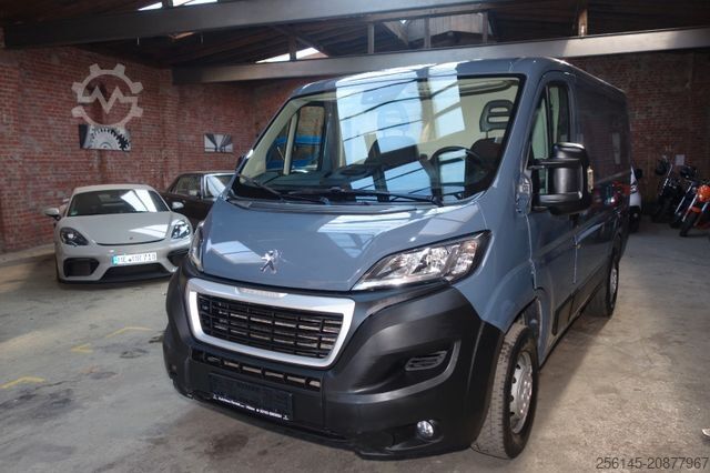 Slēgtais furgons PEUGEOT Boxer Kasten L1 H1 Klima Kamera Tempo Tüv E6