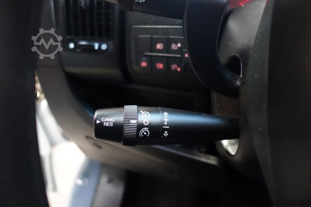 Slēgtais furgons PEUGEOT Boxer Kasten L1 H1 Klima Kamera Tempo Tüv E6