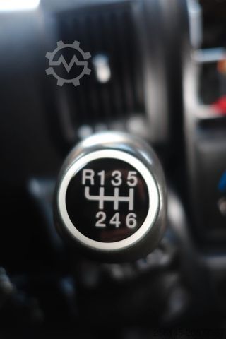 Slēgtais furgons PEUGEOT Boxer Kasten L1 H1 Klima Kamera Tempo Tüv E6