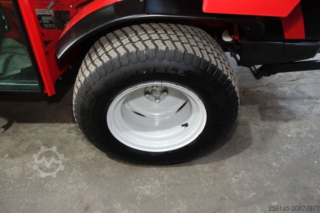 Sonstige CARRARO TTR 4400 Traktor 4x4 Inkl. Mähwerk/Winterdienst