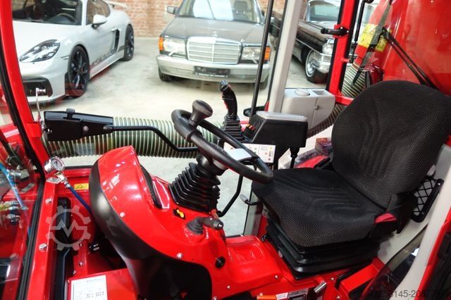 Sonstige CARRARO TTR 4400 Traktor 4x4 Inkl. Mähwerk/Winterdienst