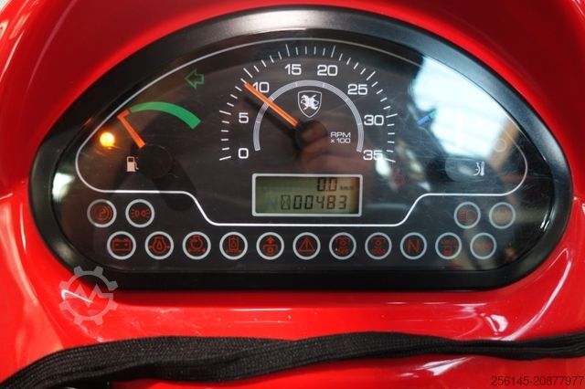 Sonstige CARRARO TTR 4400 Traktor 4x4 Inkl. Mähwerk/Winterdienst