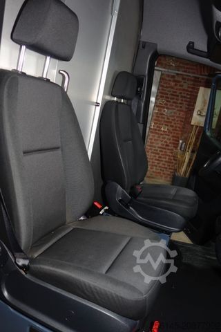 Fourgon surélevé MERCEDES-BENZ eSprinter Kasten 314 L2 terie Klima