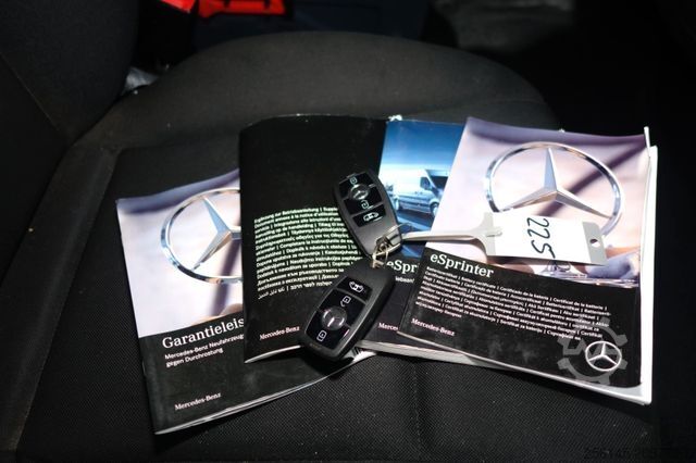 Fourgon surélevé MERCEDES-BENZ eSprinter Kasten 314 L2 terie Klima