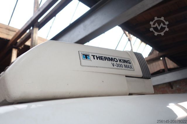 Xe tải thùng lạnh MERCEDES-BENZ Sprinter Tiefkühler -25 C°RWD 317 Tüv Neu Klima