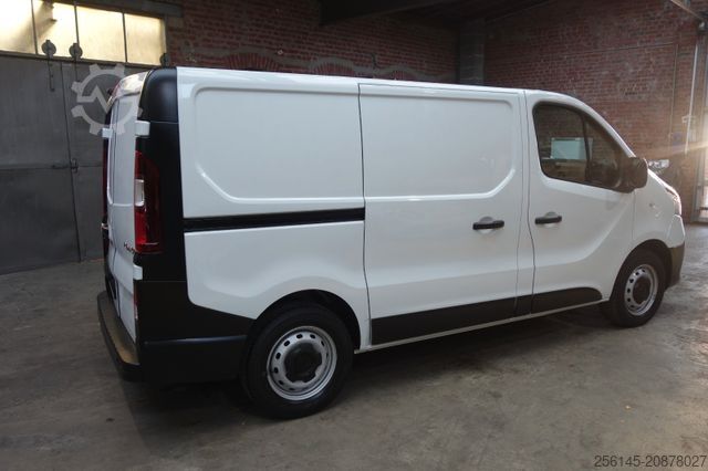 Furgon blaszak RENAULT Trafic Kasten L1H1 TüvNeu Scheckheft 1Hand Klima