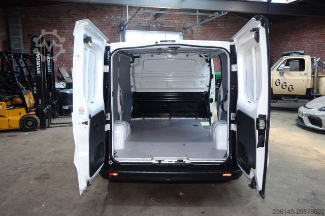 Furgon blaszak RENAULT Trafic Kasten L1H1 TüvNeu Scheckheft 1Hand Klima