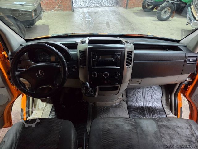 Minibus MERCEDES-BENZ Sprinter DoKa 3 S Kipper 515 CDI AHK 7 Sitze