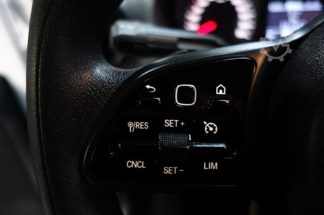 Xe tải thùng lạnh MERCEDES-BENZ Sprinter Tiefkühler -25 C°RWD 317 Tüv Neu Klima