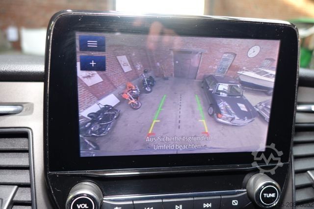 Furgoneta de caja alta FORD Transit Kasten 350 L3 H3 KlimaKamera TüvNeu Navi