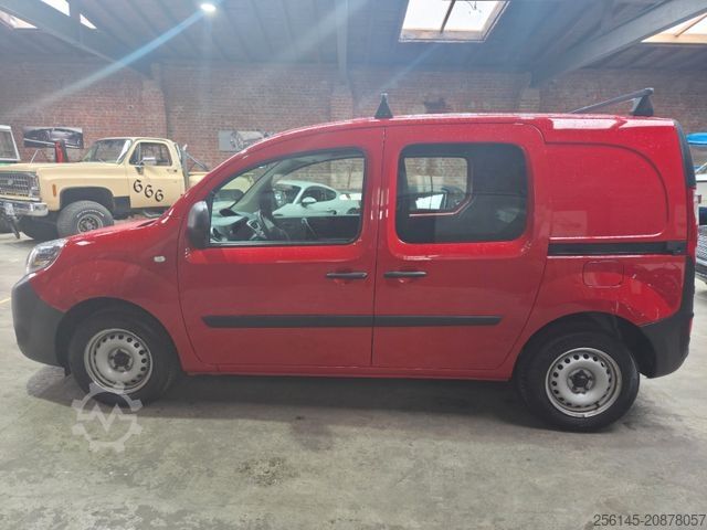 Slēgtais furgons RENAULT Kangoo Rapid Extra 2xSchiebet. TüvServiceNeu AHK