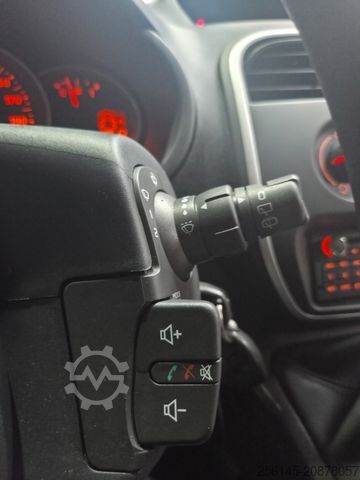 Slēgtais furgons RENAULT Kangoo Rapid Extra 2xSchiebet. TüvServiceNeu AHK