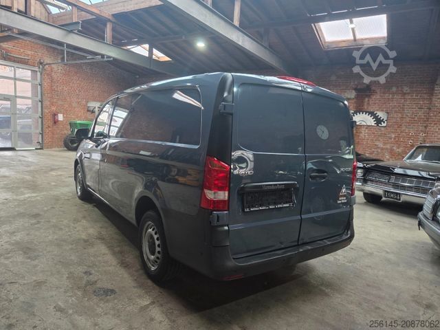 Fourgon tôlé MERCEDES-BENZ Vito Kasten 110 Kamera Tempom. Klima Tüv neu E6